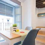 Aldaba Apartment *
