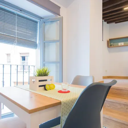 Aldaba アパート *